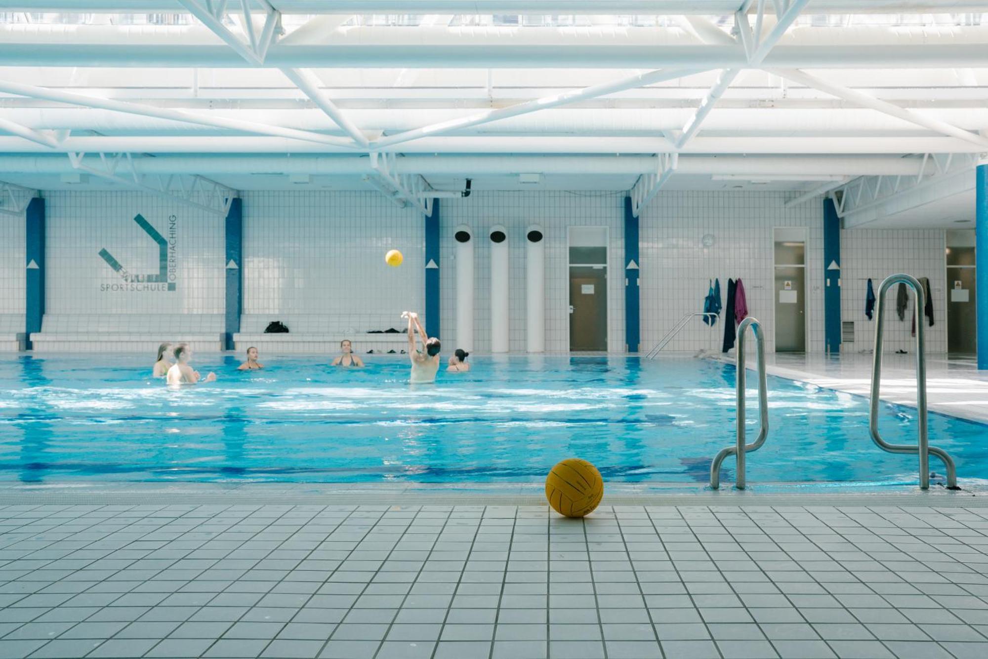 Sportschule Oberhaching Hotel Exterior photo